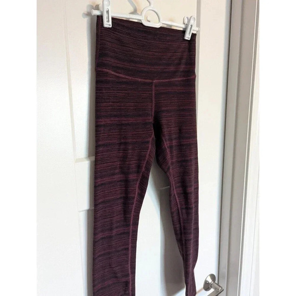 Lululemon High Times Leggings - textured maroon sz 4 - Picture 1 of 7